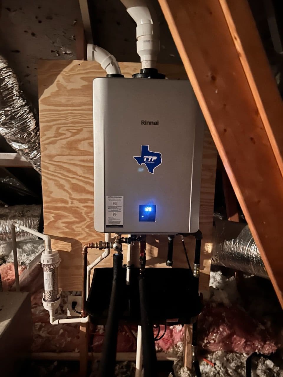 Efficient Tankless Water Heater Installation in San Antonio